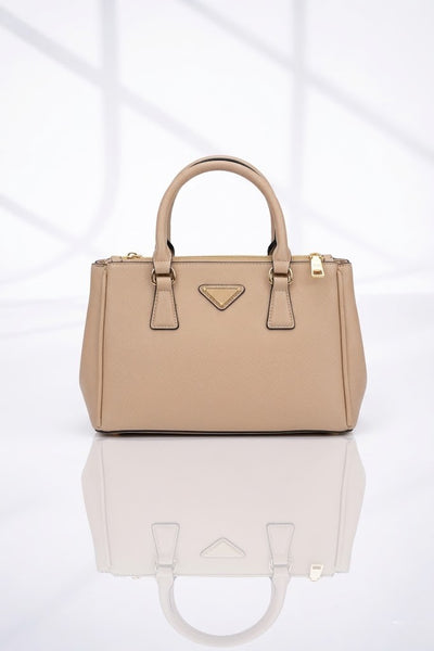Cartera Meghan
